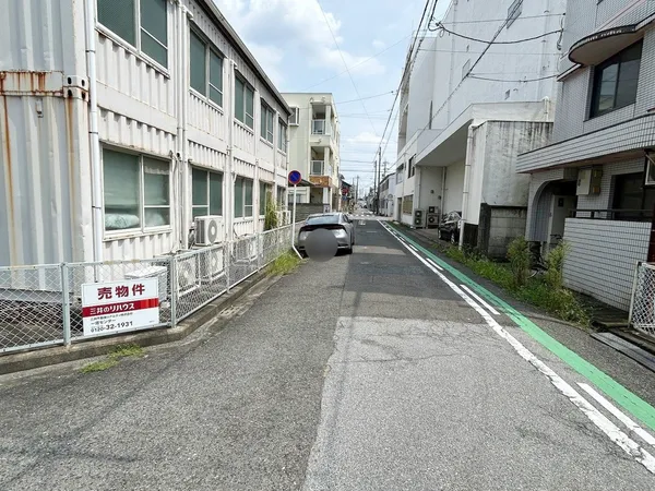 南側道路は幅員約6.0m