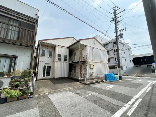 一宮総合駅まで徒歩7分！敷地面積約57坪、南西角の整形地です。建物解体更地渡しですので、住宅用・商業ビル用地としてご検討ください