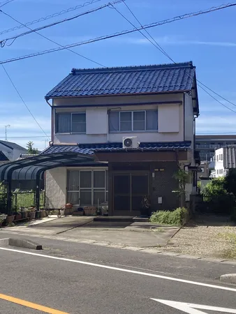 名鉄「西一宮」駅徒歩3分、一宮総合駅徒歩12分、敷地面積:約78坪、建築条件はありません