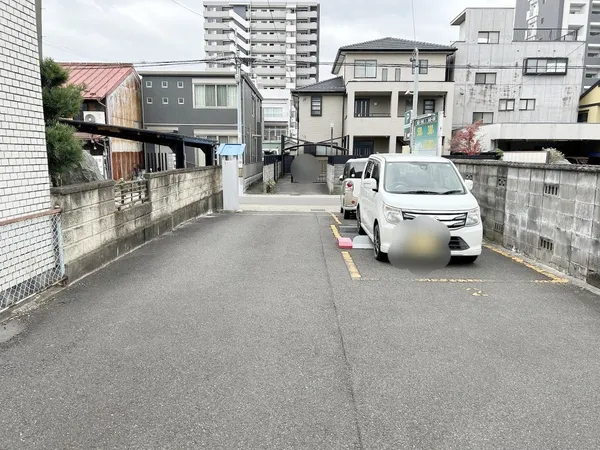 JR本線「岐阜」駅徒歩5分！岐阜駅南側のなかなか売りに出ないエリアです。南面道路、現況はコインパーキングですが更地渡しです。すぐにお問い合わせください