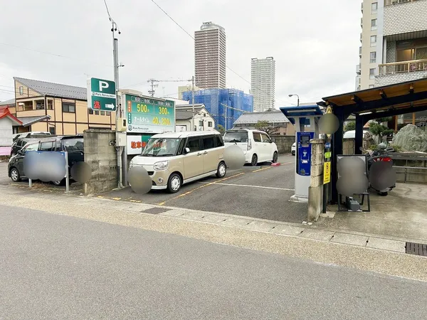 JR本線「岐阜」駅徒歩5分！岐阜駅南側のなかなか売りに出ないエリアです。南面道路、現況はコインパーキングですが更地渡しです。すぐにお問い合わせください