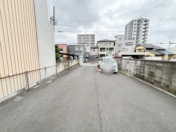 JR本線「岐阜」駅徒歩5分！岐阜駅南側のなかなか売りに出ないエリアです。南面道路、現況はコインパーキングですが更地渡しです。すぐにお問い合わせください