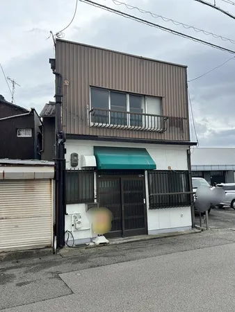 ■JR『岐阜』駅徒歩8分、3駅利用可の立地、建物解体更地渡し、建築条件付き土地ではありません