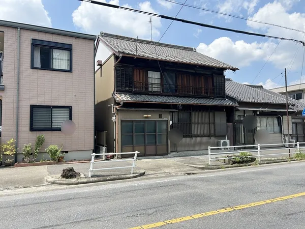 敷地面積：約41坪、整形地、建物解体更地渡し、建築条件付き土地ではありません。