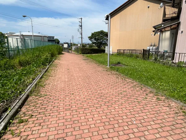 南側の遊歩道