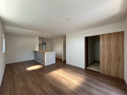 一宮市多加木3丁目 3号棟 リビング