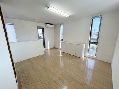 一宮市奥町 戸建 リビング