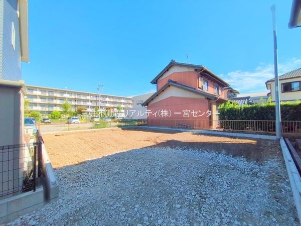 一宮市あずら3丁目 前面道路含む外観 一宮市あずら3丁目 前面道路含む外観