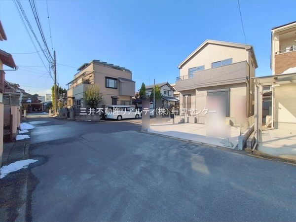 一宮市三条字道東 前面道路含む外観 一宮市三条字道東 前面道路含む外観