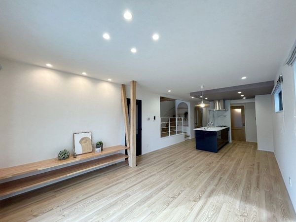 一宮市平和3丁目 4号棟 リビング 一宮市平和3丁目 4号棟 リビング