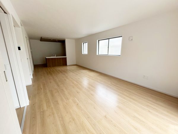 一宮市木曽川町黒田 3号棟 リビング