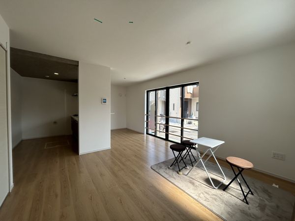 一宮市平和2丁目 リビング