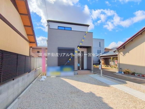 一宮市花池3丁目 1号棟 前面道路含む外観 一宮市花池3丁目 1号棟 前面道路含む外観