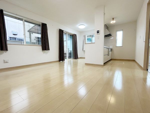 一宮市開明字蒲原 戸建 リビング 一宮市開明字蒲原 戸建 リビング