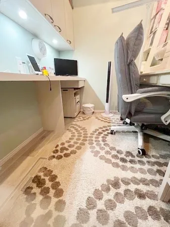 はなれ内部