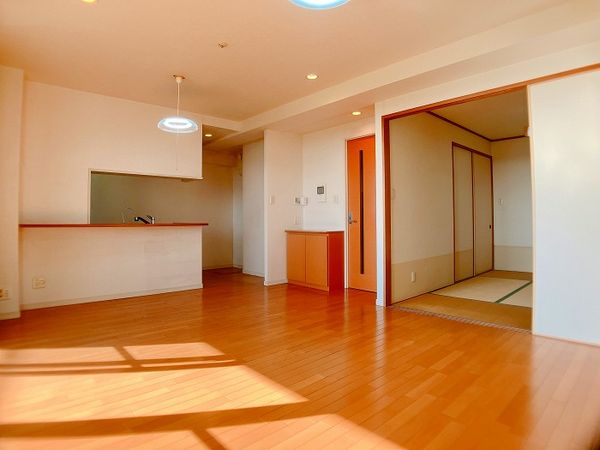 ライオンズガーデン稲沢西棟 リビング