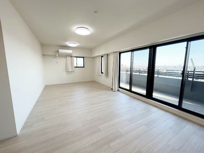 ローレルコート一宮本町 リビング