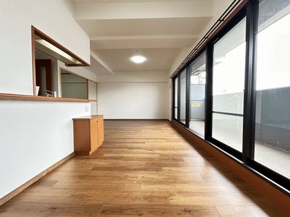 ライオンズマンション一宮貴船 リビング