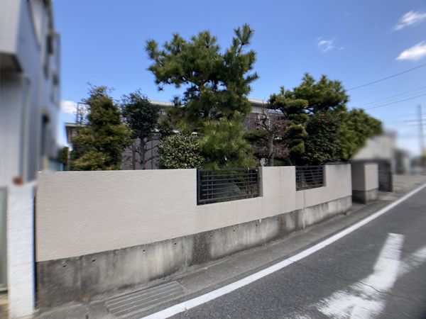 前面道路含む外観