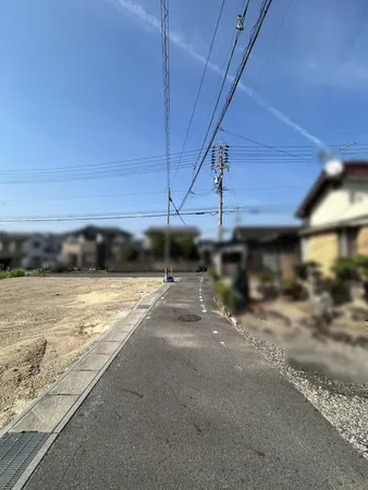 前面道路含む外観