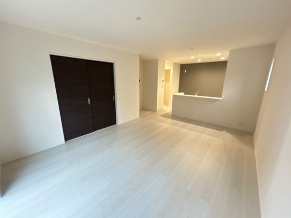 清須市春日上須ケ田 新築戸建 4号棟 室内