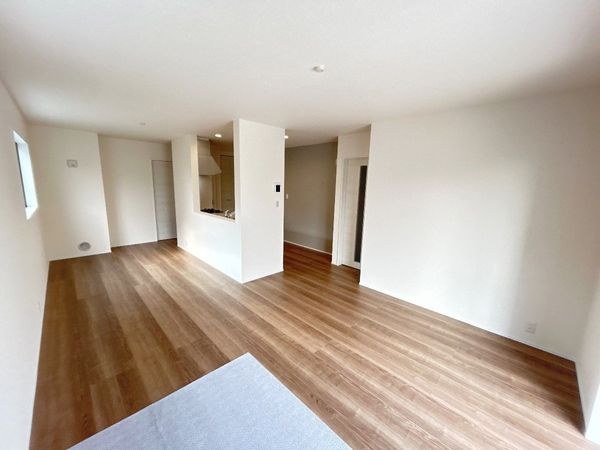 北名古屋市石橋郷 5号棟 リビング