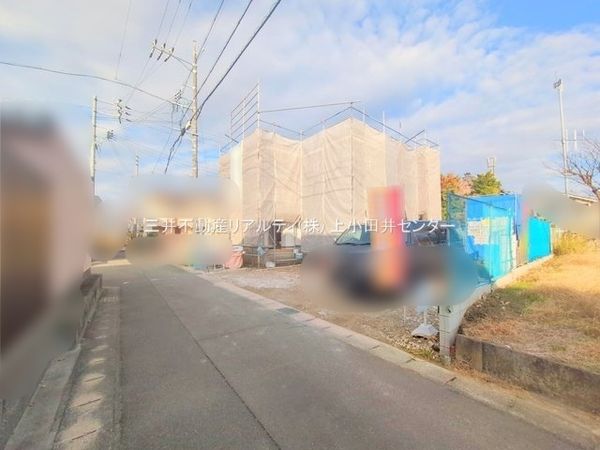 北名古屋市山之腰五条 新築戸建 前面道路含む外観 北名古屋市山之腰五条 新築戸建 前面道路含む外観