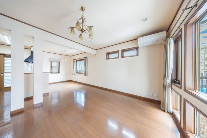 西区中小田井3丁目 戸建 リビング 西区中小田井3丁目 戸建 リビング