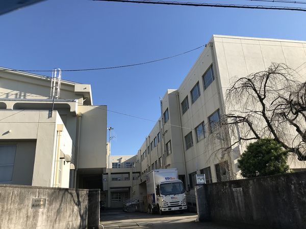 宝マンション小田井ウエスト 中小田井小学校(約1190m) 宝マンション小田井ウエスト 中小田井小学校(約1190m)
