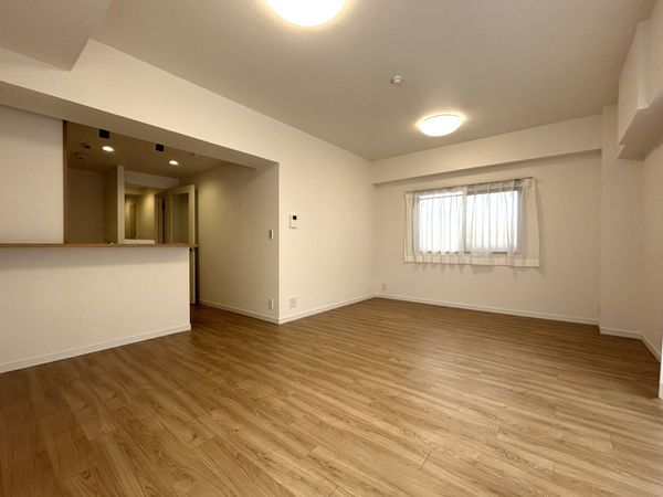 サンパーク岩倉 リビング