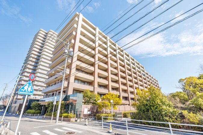 ロイヤルアークソレイス上小田井 外観