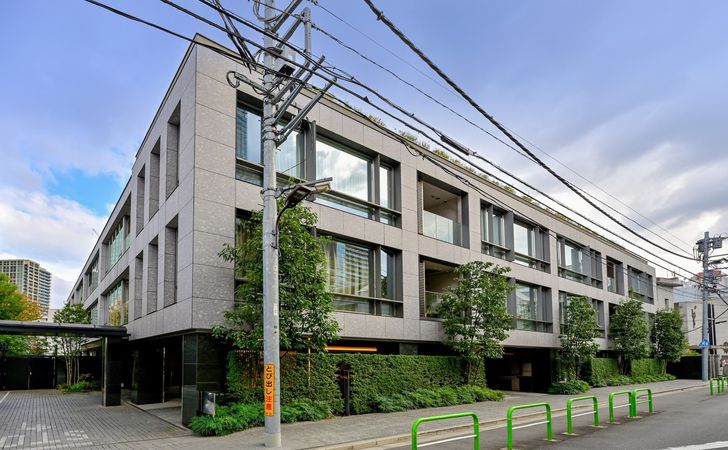 プラウド六本木 外観