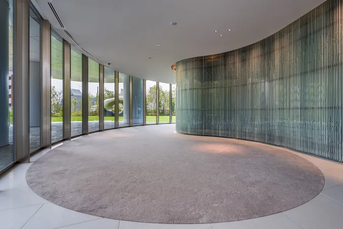 ガーデンラウンジ