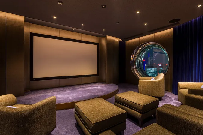 スクリーニングルーム