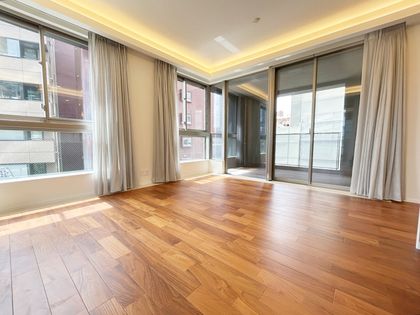 ロイヤルシーズン六本木 リビング