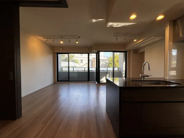 賃借人入居前に撮影しました。