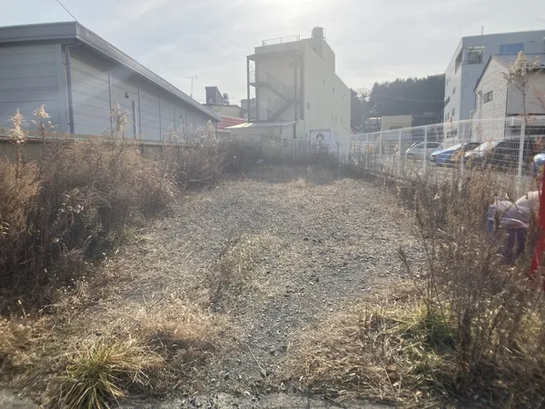 フラットな敷地および道路の為、自転車などの乗り入れもスムーズです。