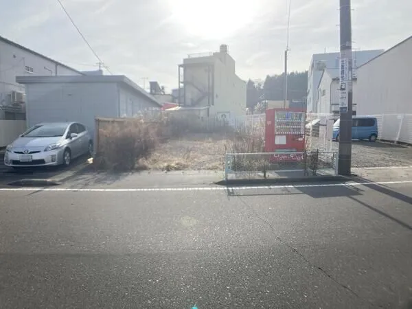 フラットな敷地および道路の為、自転車などの乗り入れもスムーズです。