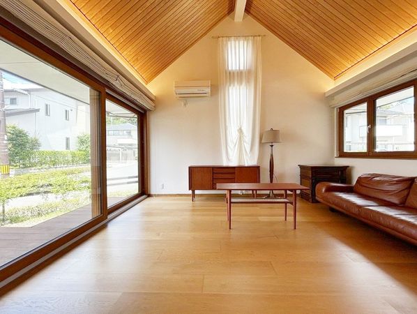 紫山1丁目 戸建 リビング