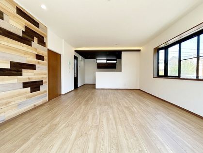 利府町菅谷台4丁目 戸建 リビング