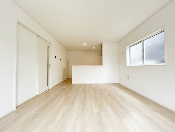 富ケ丘1丁目 1号棟 新築戸建 リビング 富ケ丘1丁目 1号棟 新築戸建 リビング
