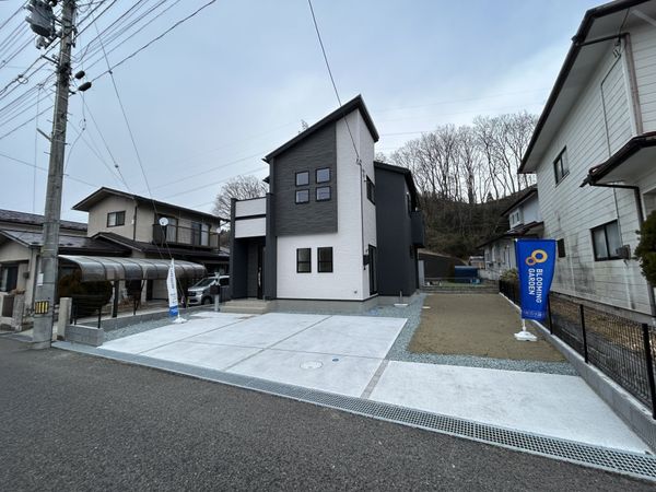 富谷市あけの平3丁目 新築戸建 駐車場
