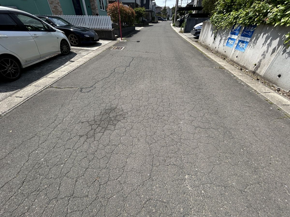杜乃橋1丁目 戸建 前面道路含む外観 前面道路含む外観