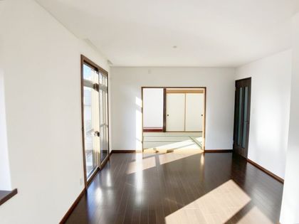 寺岡4丁目 戸建 リビング