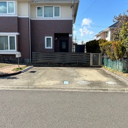 成田6丁目 戸建 駐車場 成田6丁目 戸建 駐車場