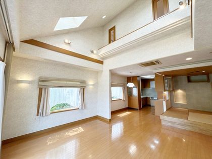 紫山5丁目 戸建 リビング