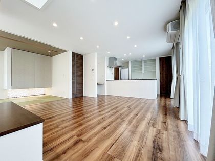 鶴が丘3丁目 戸建 リビング