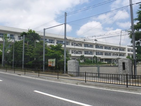 富谷市ひより台1丁目 戸建 富谷市立富谷小学校(約1430m) 富谷市ひより台1丁目 戸建 富谷市立富谷小学校(約1430m)