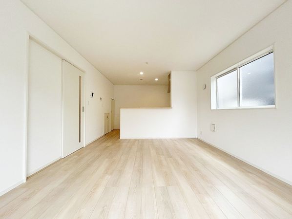 富ケ丘1丁目 1号棟 新築戸建 リビング 富ケ丘1丁目 1号棟 新築戸建 リビング