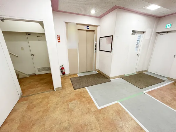 エレベーターホール